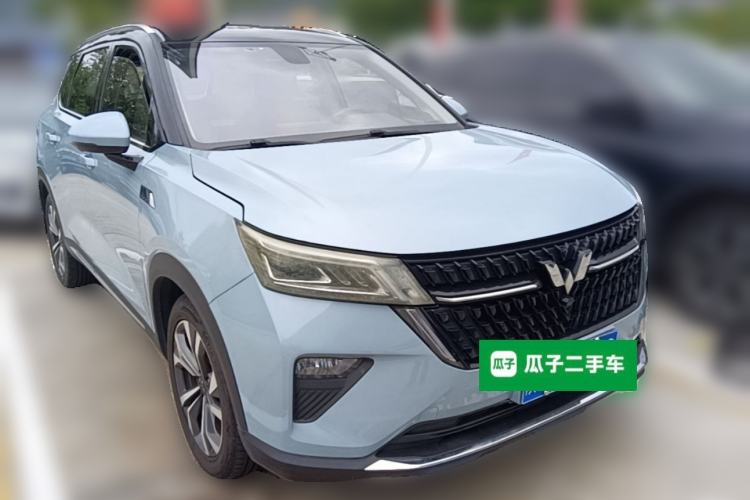 Used Wuling Asta 2021 1.5T CVT Star曜 Edition Front Right 45 Deg