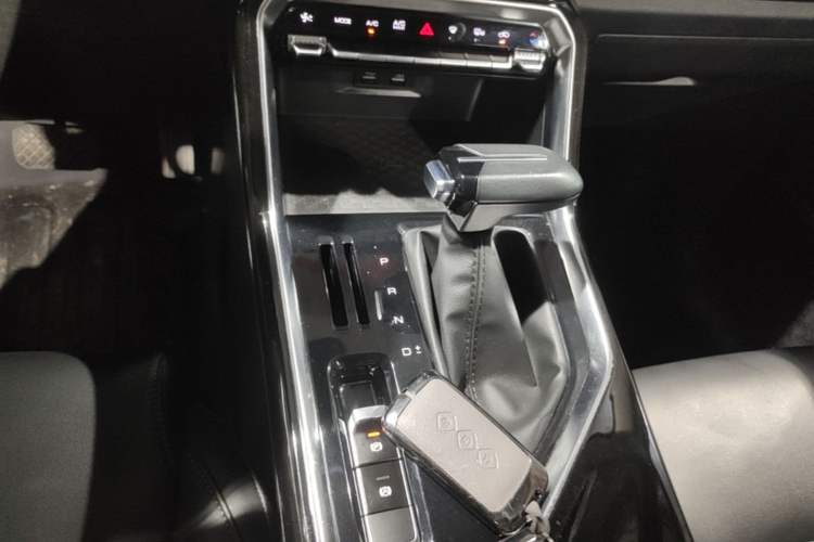 Used Wuling Asta 2021 1.5T CVT Starlight Edition Gear Lever