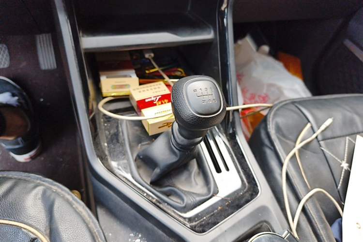 Used Wuling Asta 2021 1.5T Manual Xingyue Edition Gear Lever