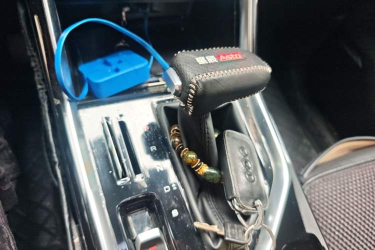 Used Wuling Asta 2021 1.5T CVT Starlight Edition Gear Lever