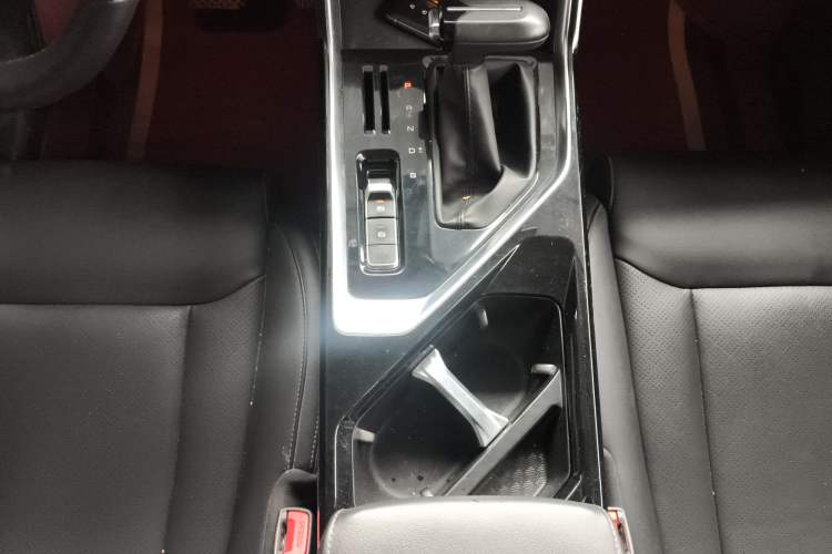 Used Wuling Asta 2021 1.5T CVT Star曜 Edition Gear Lever