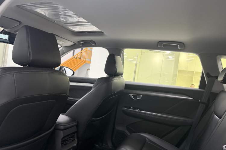 Used Wuling Asta 2021 1.5T CVT Starlight Edition Headliner