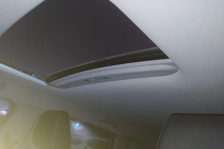 Used Wuling Asta 2021 1.5T CVT Starlight Edition Headliner