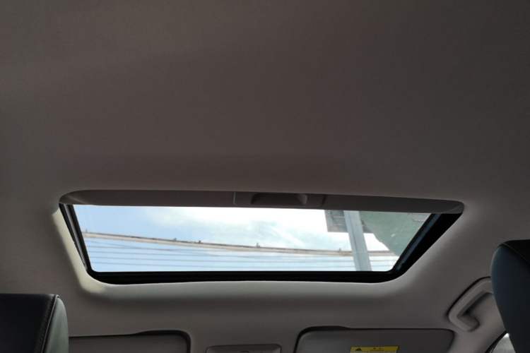 Used Wuling Asta 2021 1.5T CVT Starlight Edition Headliner