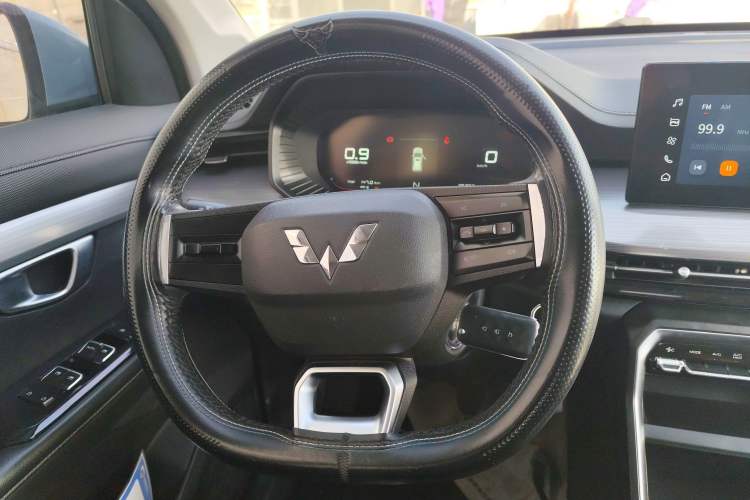 Used Wuling Asta 2021 1.5T Manual Starlight Edition Interior 2