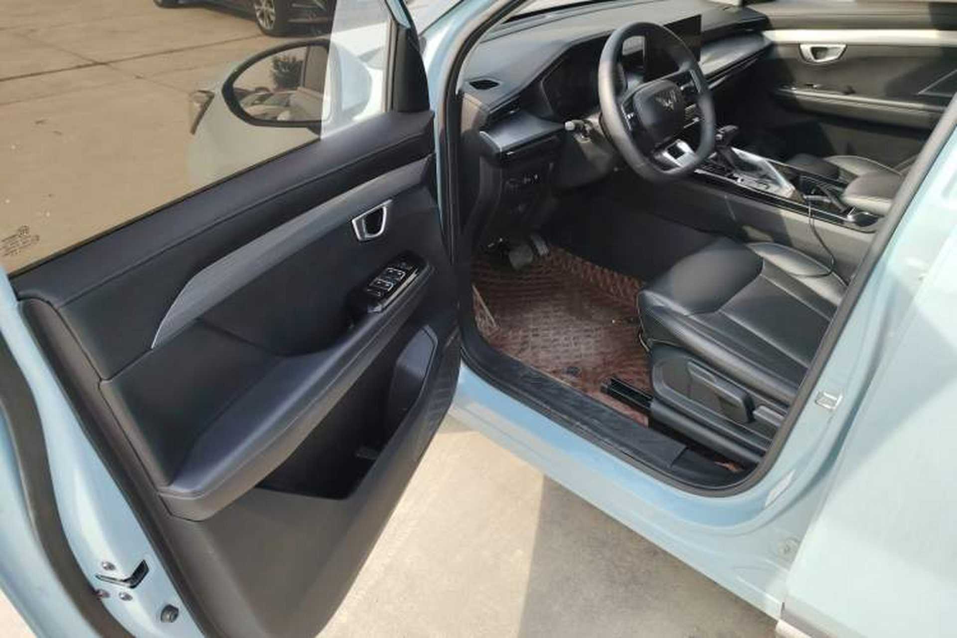 Used Wuling Asta 2021 1.5T CVT Starlight Edition Interior 3