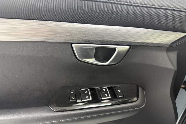 Used Wuling Asta 2021 1.5T CVT Starlight Edition Interior 3