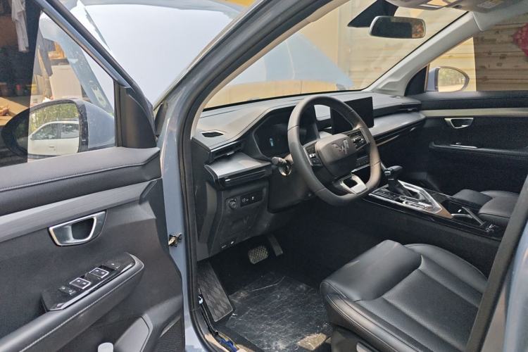 Used Wuling Asta 2021 1.5T CVT Starlight Edition Interior 3