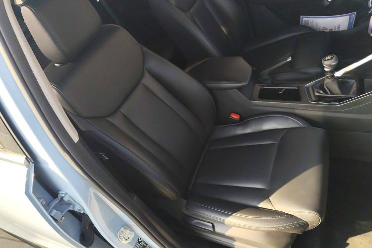 Used Wuling Asta 2021 1.5T Manual Starlight Edition Interior 7