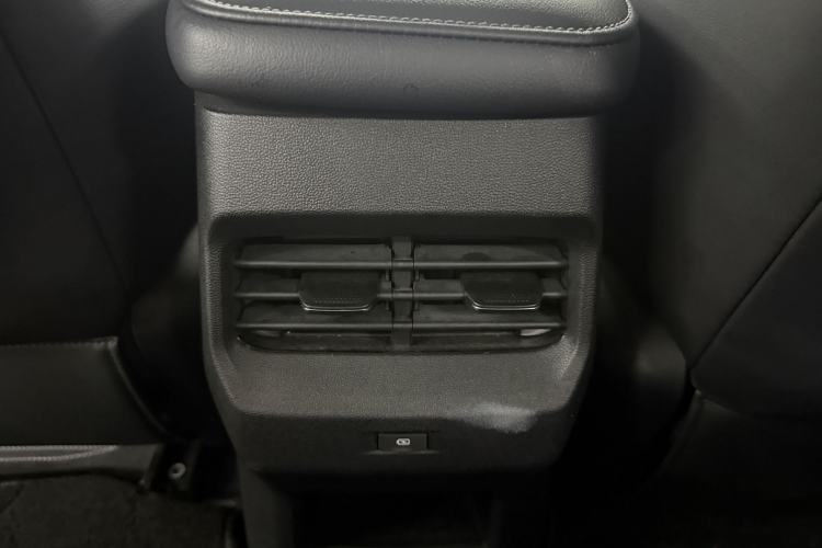 Used Wuling Asta 2021 1.5T CVT Starlight Edition Interior 8