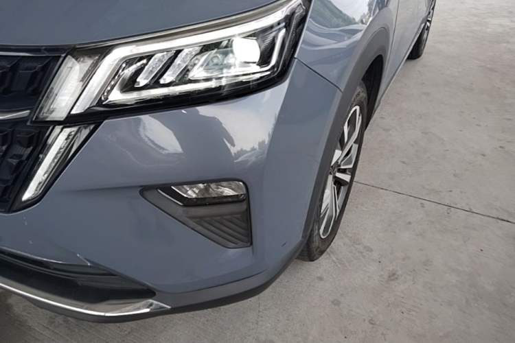 Used Wuling Asta 2021 1.5T CVT Starlight Edition Left Front Headlight