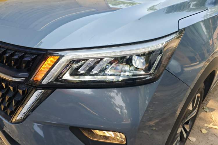 Used Wuling Asta 2021 1.5T CVT Starlight Edition Left Front Headlight