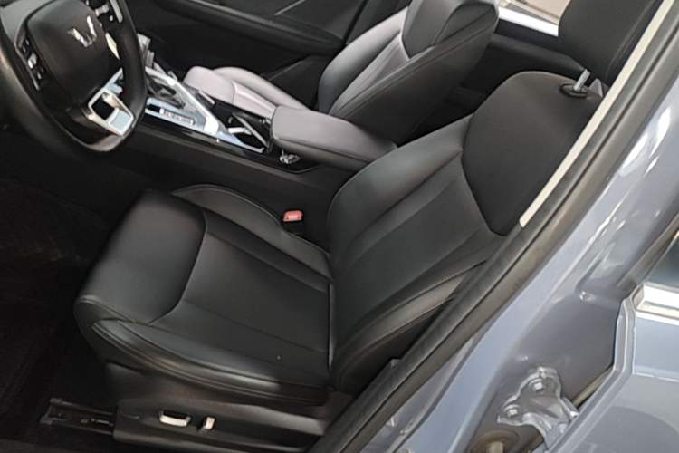 Used Wuling Asta 2021 1.5T CVT Star-Yao Edition Left Front Seat