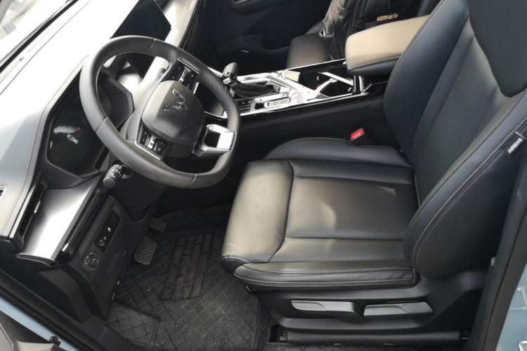 Used Wuling Asta 2021 1.5T CVT Starlight Edition Left Front Seat