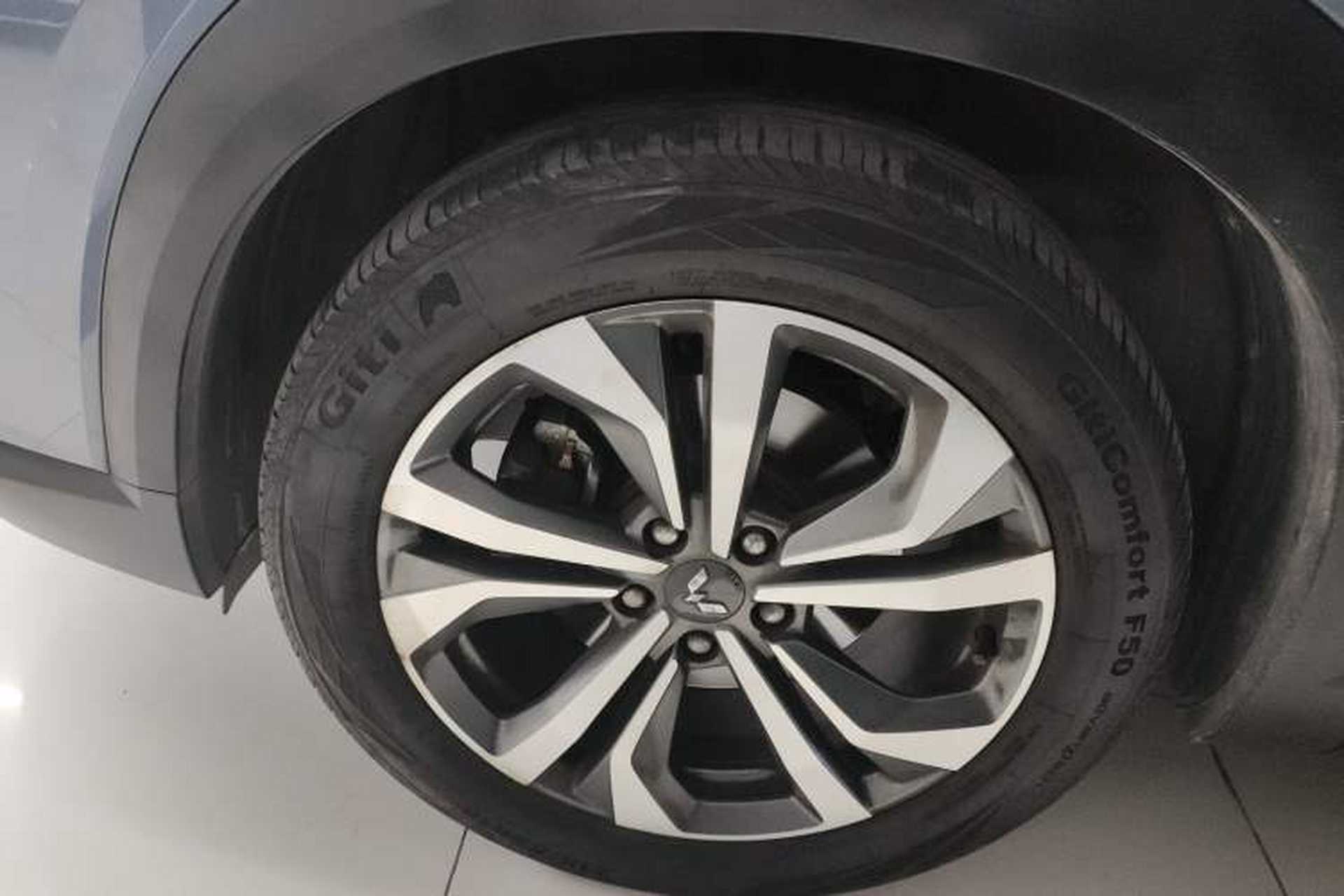 Used Wuling Asta 2021 1.5T CVT Starlight Edition Left Front Wheel Hub