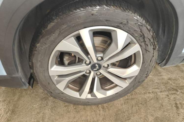 Used Wuling Asta 2021 1.5T CVT Star曜 Edition Left Front Wheel Hub