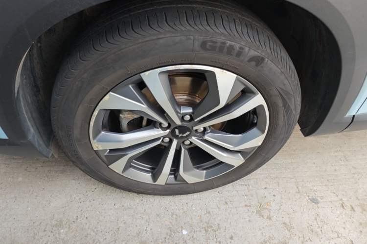 Used Wuling Asta 2021 1.5T CVT Starlight Edition Left Front Wheel Hub