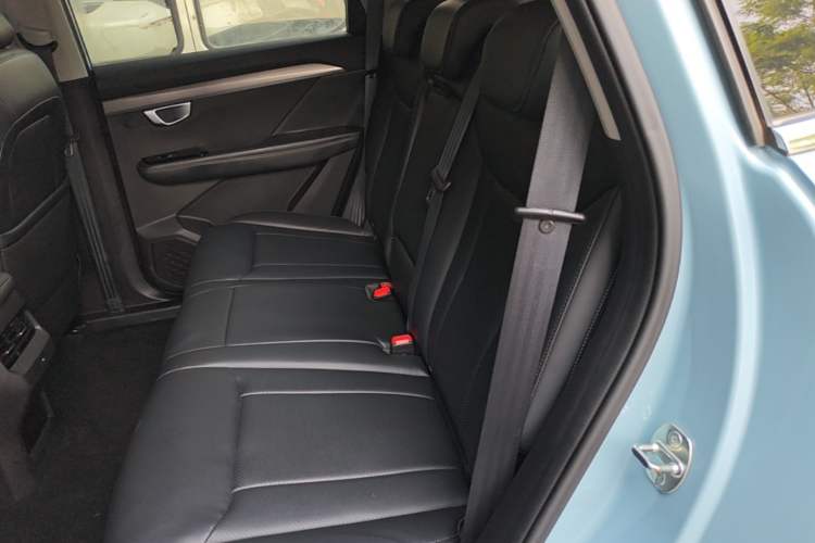 Used Wuling Asta 2021 1.5T CVT Starlight Edition Left Rear Seat