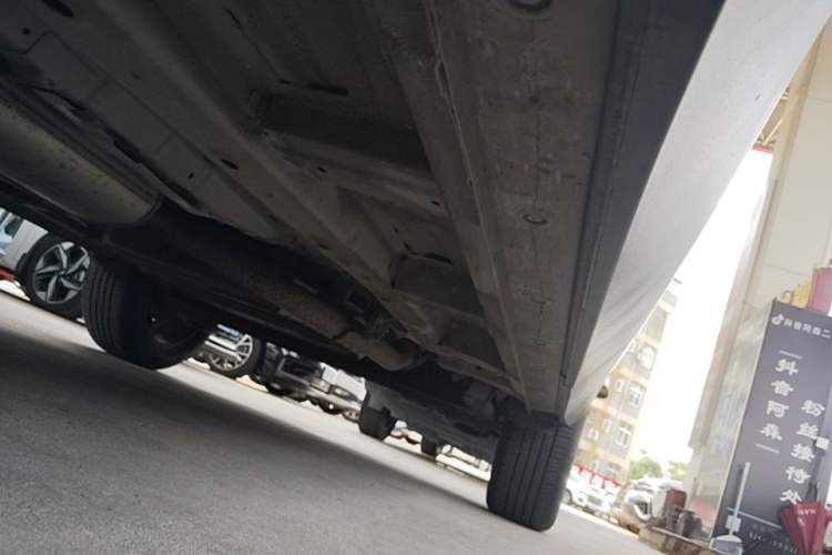 Used Wuling Asta 2021 1.5T CVT Starlight Edition Left Side Sill