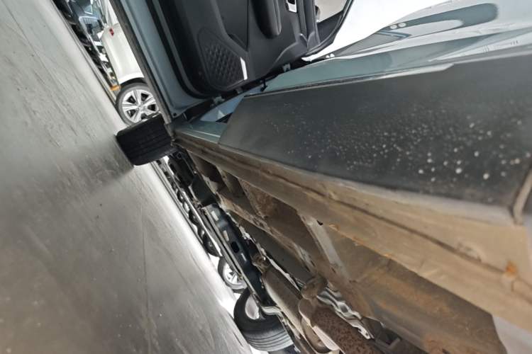Used Wuling Asta 2021 1.5T CVT Starlight Edition Left Side Sill