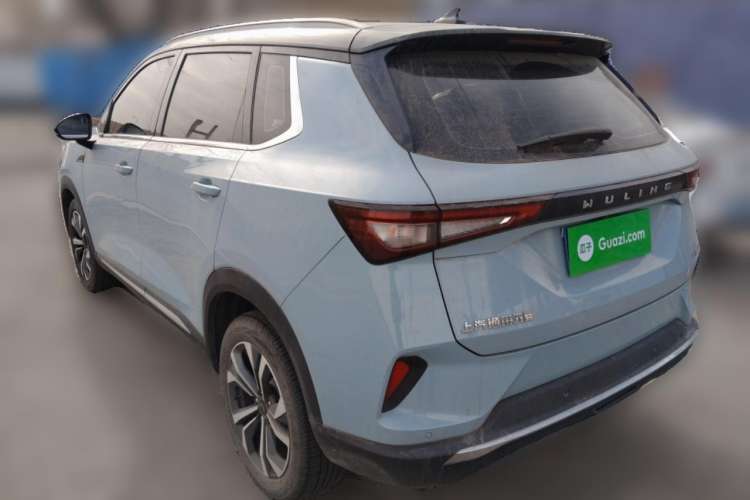 Used Wuling Asta 2021 1.5T CVT Starlight Edition Rear Left 45 Deg