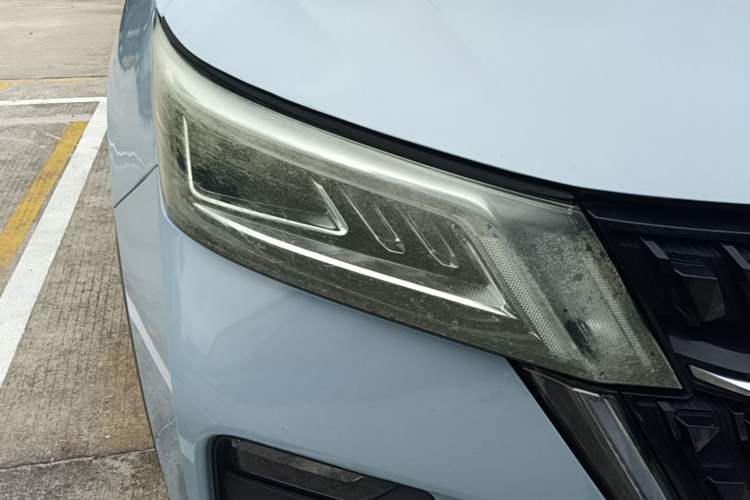 Used Wuling Asta 2021 1.5T CVT Star曜 Edition Right Front Headlight