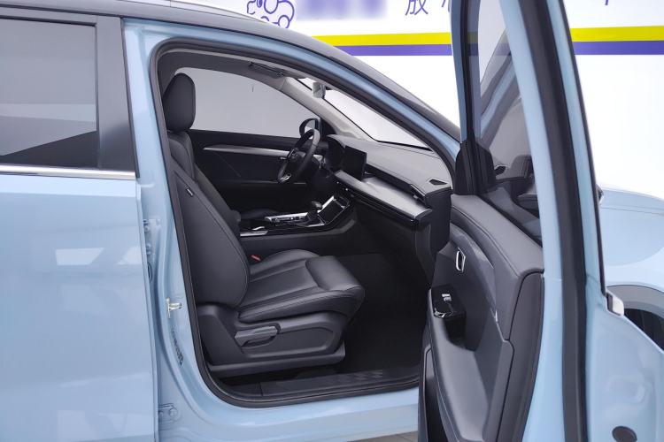Used Wuling Asta 2021 1.5T CVT Star曜 Edition Right Front Seat