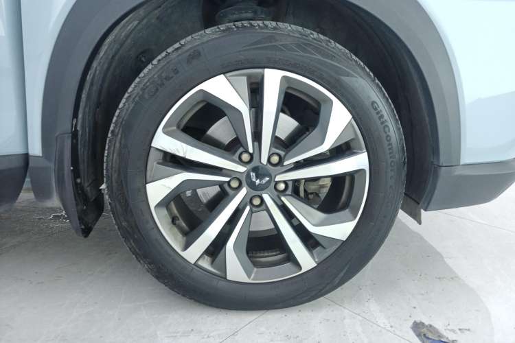 Used Wuling Asta 2021 1.5T CVT Starlight Edition Right Front Wheel Hub