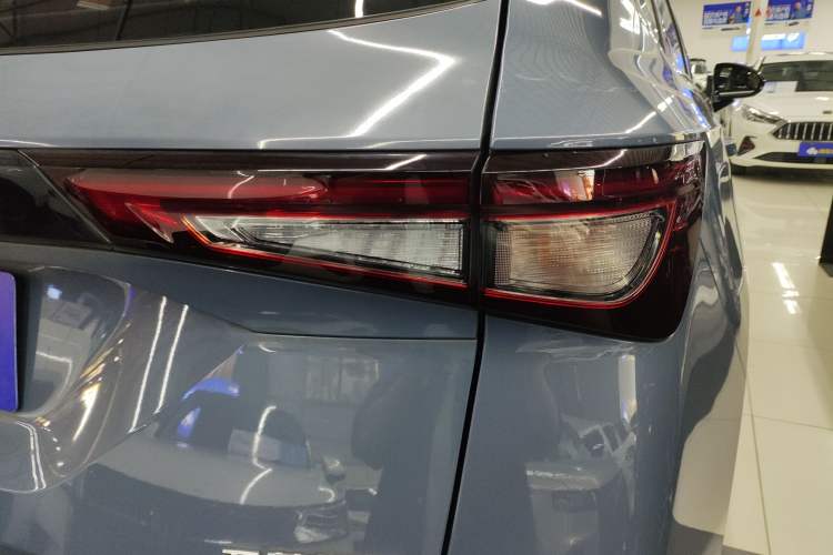 Used Wuling Asta 2021 1.5T CVT Starlight Edition Right Rear Taillight