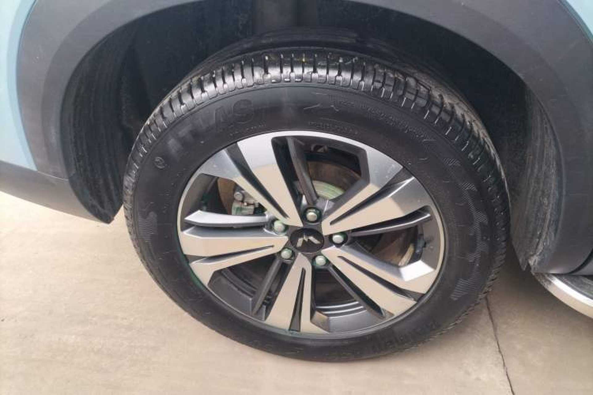 Used Wuling Asta 2021 1.5T Manual Starlight Edition Right Rear Wheel Hub