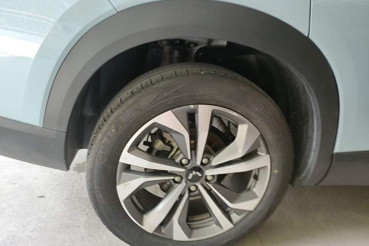 Used Wuling Asta 2021 1.5T CVT Star曜 Edition Right Rear Wheel Hub