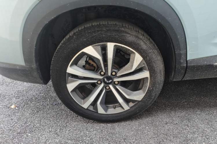 Used Wuling Asta 2021 1.5T CVT Star-Yao Edition Right Rear Wheel Hub