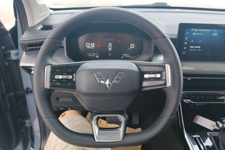 Used Wuling Asta 2021 1.5T CVT Star曜 Edition Steering Wheel