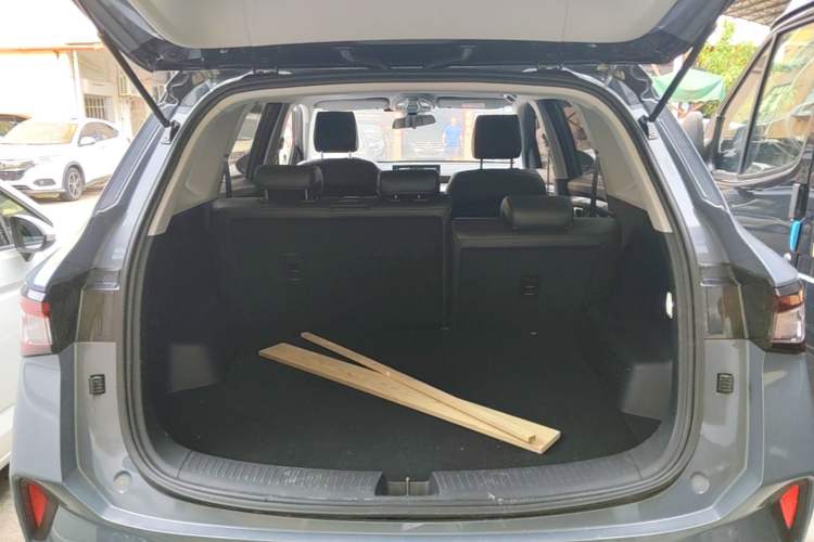 Used Wuling Asta 2021 1.5T CVT Star曜 Edition Trunk