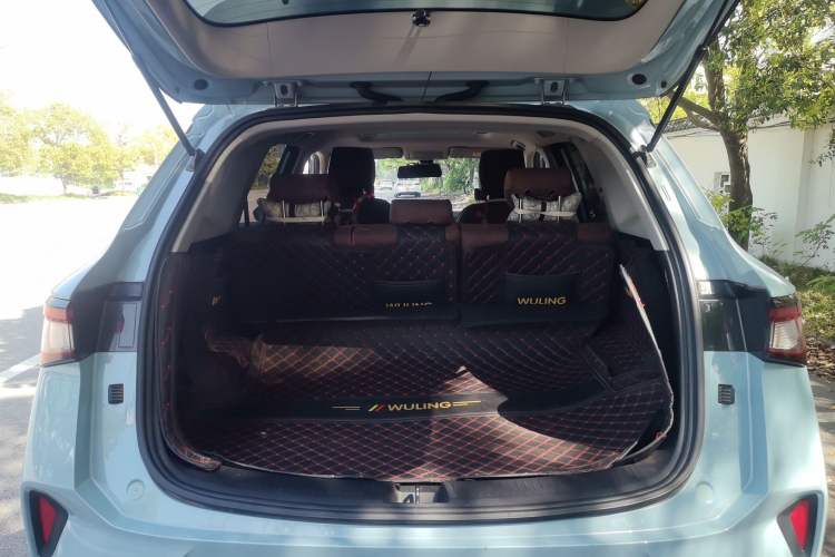 Used Wuling Asta 2021 1.5T Manual Starlight Edition Trunk