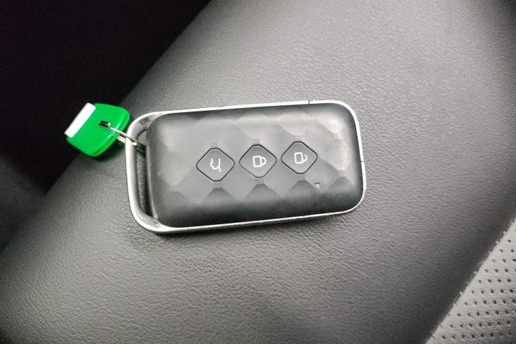 Used Wuling Asta 2021 1.5T CVT Starlight Edition Vehicle Key