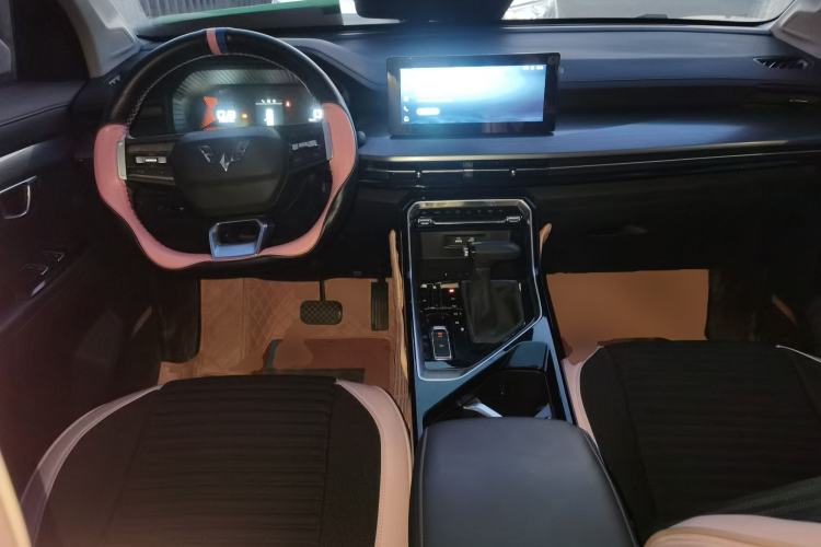 Used Wuling Asta 2021 1.5T CVT Starlight Edition Center Console