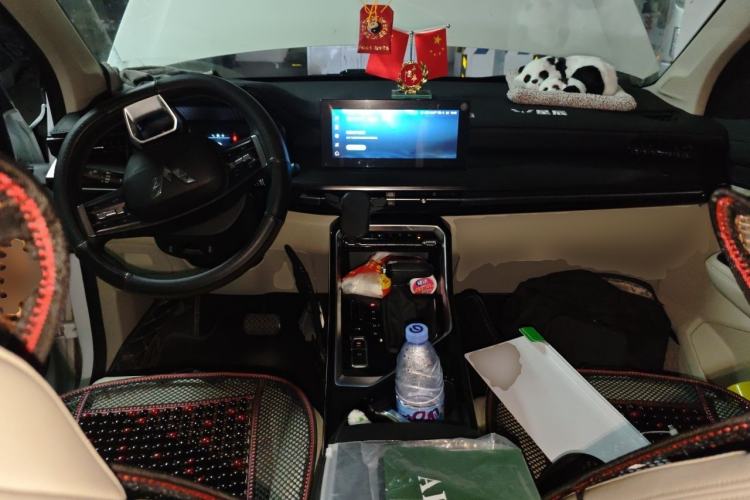 Used Wuling Asta 2021 1.5T CVT Star曜 Edition Center Console
