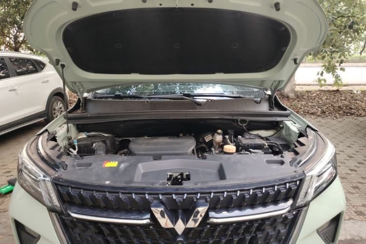 Used Wuling Asta 2021 1.5T CVT Star曜 Edition Engine Bay