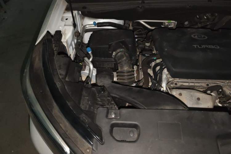 Used Wuling Asta 2021 1.5T CVT Star曜 Edition Engine Bay Right