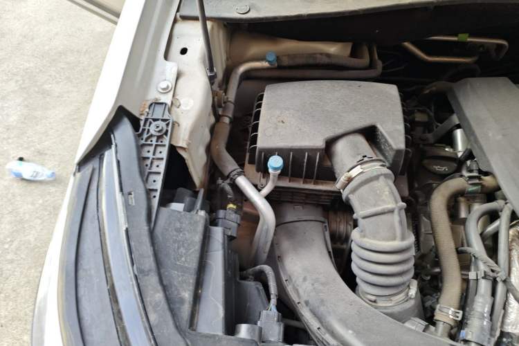 Used Wuling Asta 2021 1.5T CVT Star曜 Edition Engine Bay Right