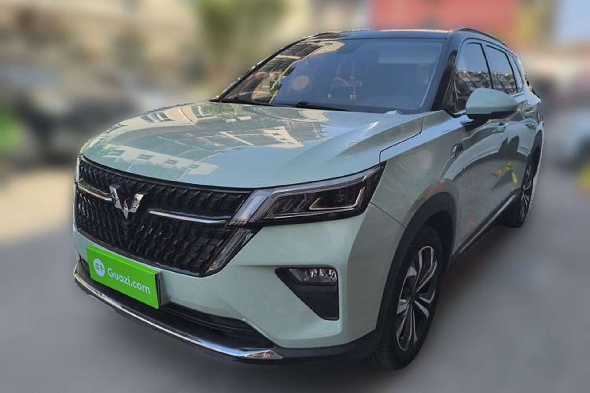 Used Wuling Asta 2021 1.5T CVT Starlight Edition Front Left 45 Deg