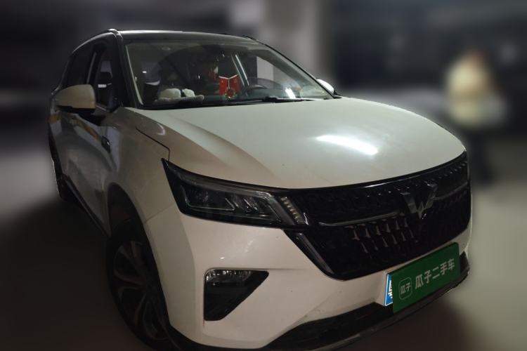 Used Wuling Asta 2021 1.5T CVT Star曜 Edition Front Right 45 Deg