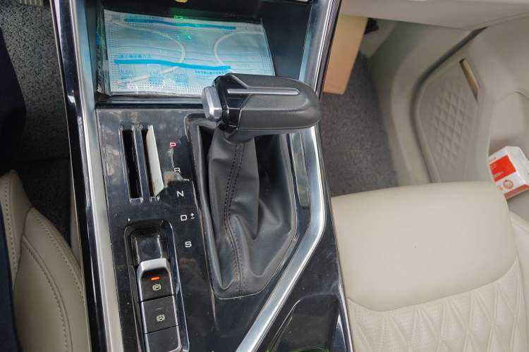 Used Wuling Asta 2021 1.5T CVT Star曜 Edition Gear Lever