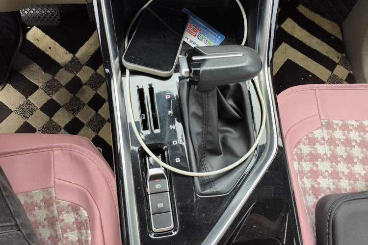 Used Wuling Asta 2021 1.5T CVT Star曜 Edition Gear Lever