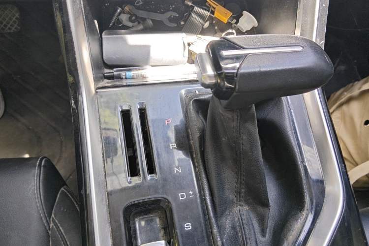 Used Wuling Asta 2021 1.5T CVT Starlight Edition Gear Lever