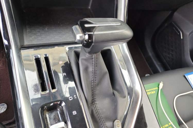 Used Wuling Asta 2021 1.5T CVT Star曜 Edition Gear Lever