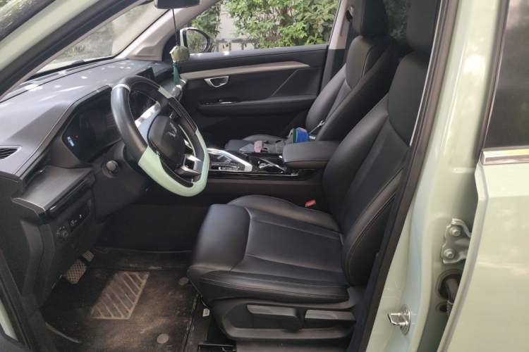 Used Wuling Asta 2021 1.5T CVT Starlight Edition Left Front Seat