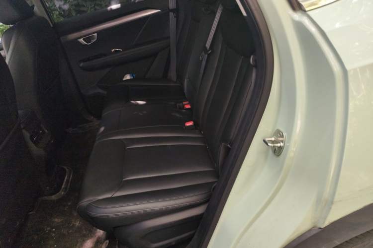 Used Wuling Asta 2021 1.5T CVT Starlight Edition Left Rear Seat