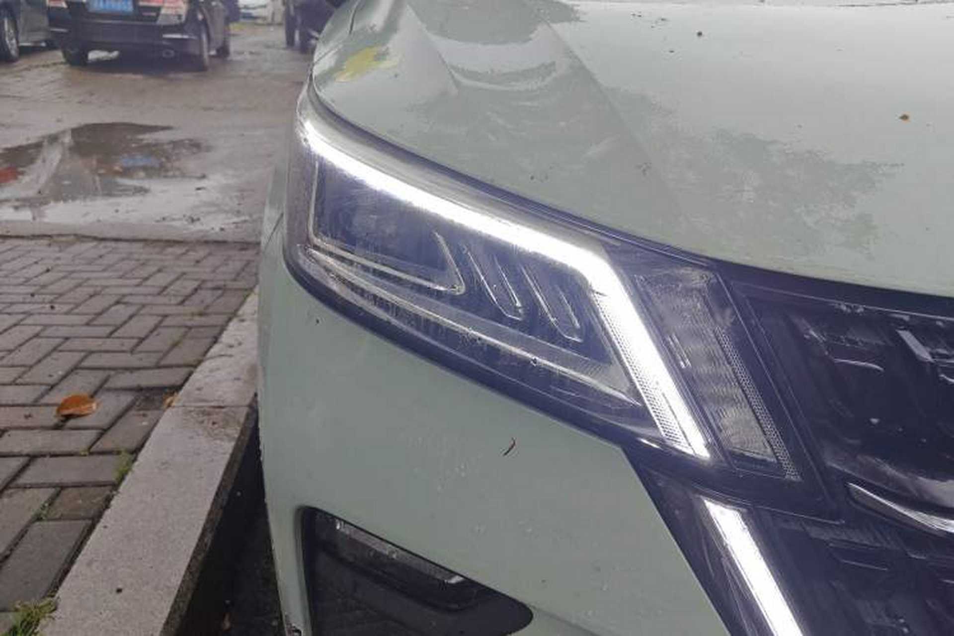 Used Wuling Asta 2021 1.5T CVT Star曜 Edition Right Front Headlight